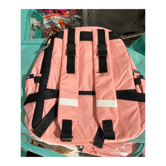 LeSportsac Logan Backpack Nylon NWT - Picture 2 of 7